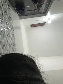 Snapshot of HeerStd chatting on March 8, 2026, 3:43 am HeerStd online show from March 8, 2026, 3:43 am