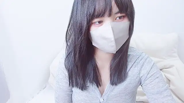 Snapshot of Zinzin_chan chatting on July 24, 2026, 6:42 am Zinzin chan online show from July 24, 2026, 6:42 am