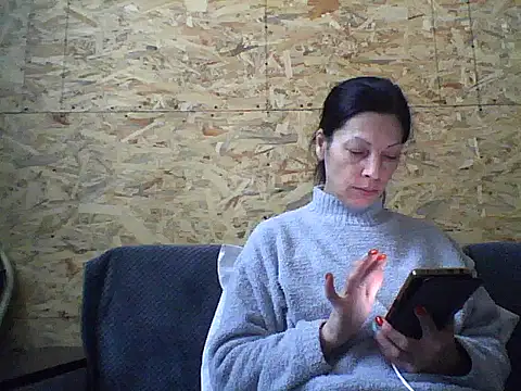 Snapshot of Milana38 chatting on October 22, 2025, 9:42 am Milana38 online show from October 22, 2025, 9:42 am