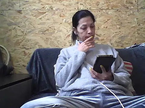 Snapshot of Milana38 chatting on October 17, 2025, 10:07 am Milana38 online show from October 17, 2025, 10:07 am