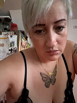 Snapshot of Rozendefotz chatting on November 5, 2025, 7:00 am Rozendefotz online show from November 5, 2025, 7:00 am