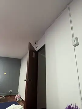 Sophia moons online show from November 12, 2025, 12:48 am