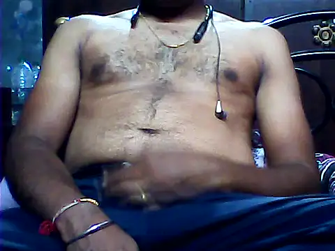 Snapshot of StreetLover_77 chatting on September 14, 2025, 8:48 am StreetLover 77 online show from September 14, 2025, 8:48 am
