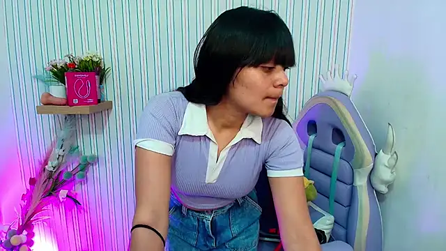kataleya  18 online show from June 10, 2026, 7:37 pm