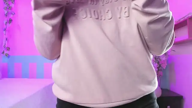 Snapshot of kataleya__18 chatting on February 11, 2026, 1:16 am kataleya 18 online show from February 11, 2026, 1:16 am