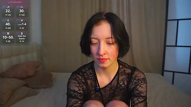 JuanaFriesz online show from February 8, 2026, 9:07 am