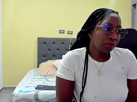AndreaRossii1 online show from September 23, 2025, 11:28 am