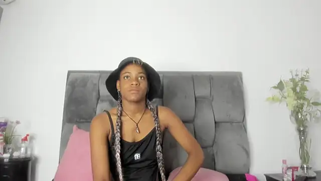 TiinkerBell  online show from September 27, 2025, 12:44 pm