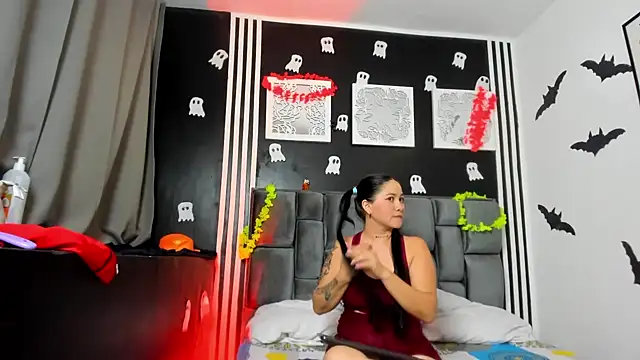 Hornycouple Hot online show from October 22, 2025, 7:24 pm