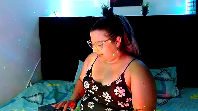 EmmaTower online show from September 8, 2025, 7:24 pm