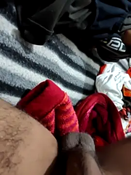 Snapshot of riyaroy087 chatting on January 13, 2026, 8:46 pm riyaroy087 online show from January 13, 2026, 8:46 pm