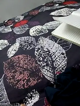 Snapshot of riyaroy087 chatting on October 10, 2025, 12:17 pm riyaroy087 online show from October 10, 2025, 12:17 pm