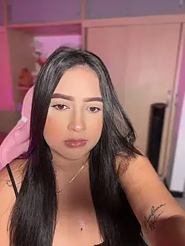 Snapshot of Emiily_Moore1 chatting on May 8, 2026, 11:19 pm Emiily Moore1 online show from May 8, 2026, 11:19 pm