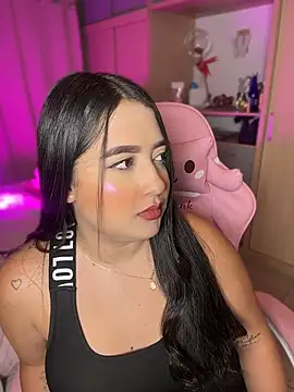 Snapshot of Emiily_Moore1 chatting on May 20, 2026, 11:46 pm Emiily Moore1 online show from May 20, 2026, 11:46 pm