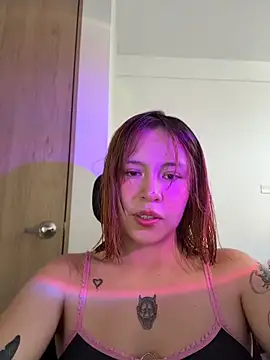 aliciia 23 online show from May 16, 2026, 10:31 pm