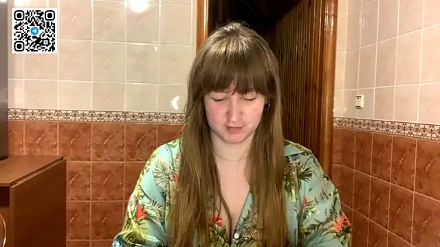 MaroonMoon  online show from October 26, 2025, 8:31 pm