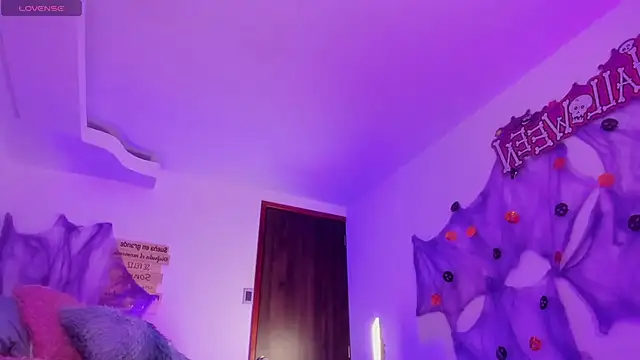 Snapshot of kiara_velvet_ chatting on October 29, 2025, 3:27 am kiara velvet online show from October 29, 2025, 3:27 am