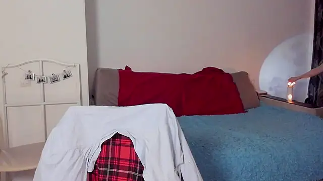 VesperaCeleste online show from January 7, 2026, 11:26 am