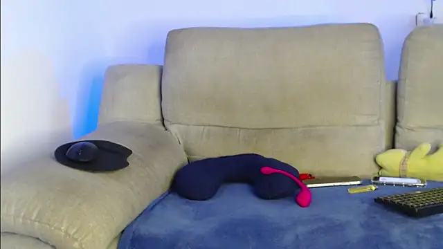 Raycatt1 online show from February 25, 2026, 7:25 pm