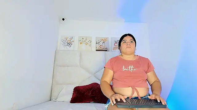 elizawiliamst online show from April 29, 2026, 5:17 pm