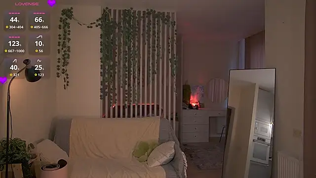 Snapshot of sofiapurex chatting on May 6, 2026, 1:20 am sofiapurex online show from May 6, 2026, 1:20 am