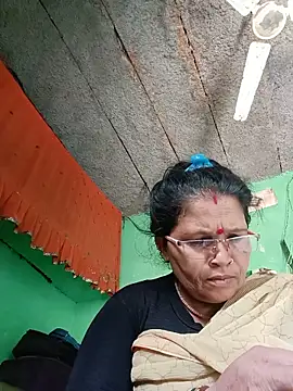 Manavi x online show from May 19, 2026, 8:10 am