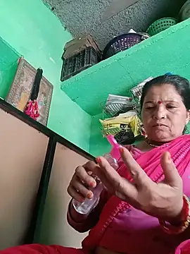 Manavi x online show from June 1, 2026, 8:47 am