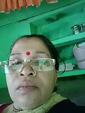 Manavi x online show from June 18, 2026, 9:14 am