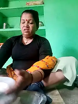 Manavi x online show from June 4, 2026, 1:21 am