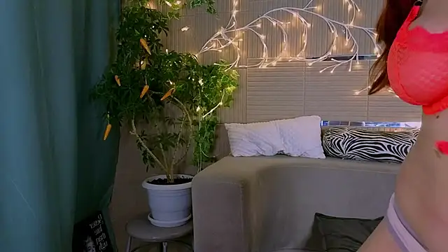 Snapshot of PollyVinice chatting on April 25, 2026, 7:00 pm PollyVinice online show from April 25, 2026, 7:00 pm