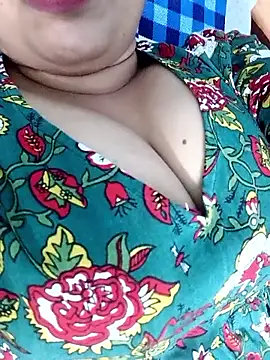 SpicyLaila007 online show from September 19, 2025, 4:11 pm