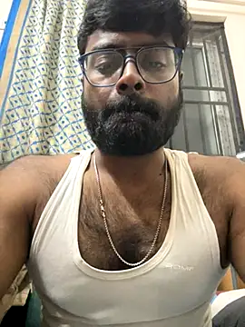 Snapshot of DJLOVE280825 chatting on October 27, 2025, 10:44 pm DJLOVE280825 online show from October 27, 2025, 10:44 pm