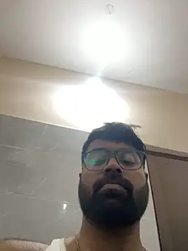 Snapshot of DJLOVE280825 chatting on November 6, 2025, 1:09 am DJLOVE280825 online show from November 6, 2025, 1:09 am