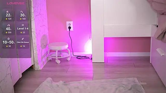 DeborahLowe online show from January 14, 2026, 11:03 am