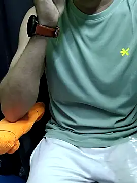 Snapshot of chocolate_alone chatting on October 12, 2025, 6:37 am chocolate alone online show from October 12, 2025, 6:37 am