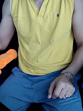 Snapshot of chocolate_alone chatting on October 19, 2025, 7:11 am chocolate alone online show from October 19, 2025, 7:11 am