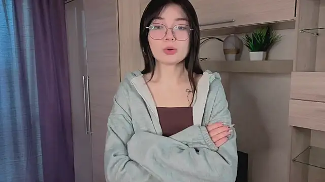 Susan Gardner online show from November 13, 2025, 6:06 am