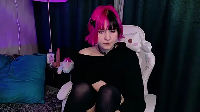 KikiMoor online show from October 23, 2025, 9:19 am