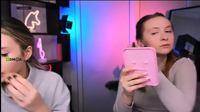 Snapshot of mila_glow1 chatting on December 4, 2025, 7:57 pm mila glow1 online show from December 4, 2025, 7:57 pm