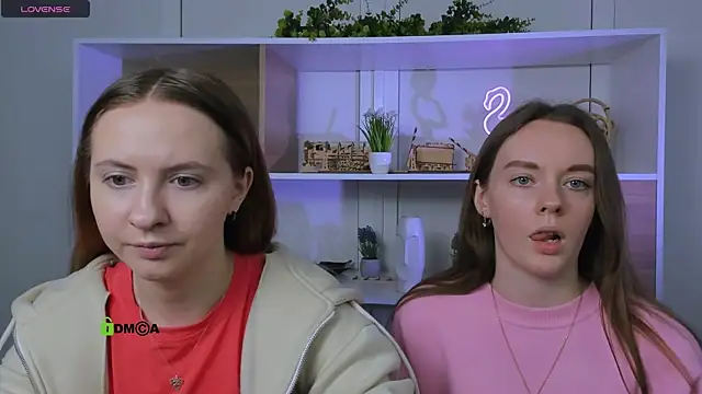 Snapshot of mila_glow1 chatting on October 10, 2025, 8:37 am mila glow1 online show from October 10, 2025, 8:37 am