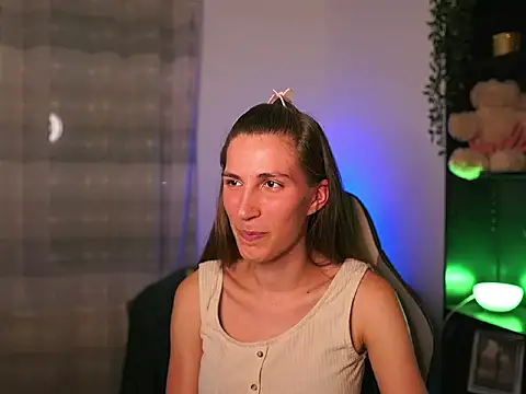 charlottgotit online show from September 24, 2025, 6:47 pm