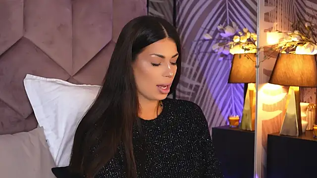 EvaRhea online show from November 12, 2025, 3:54 am