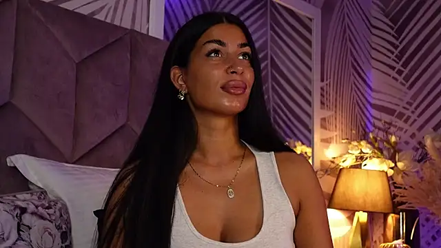 EvaRhea online show from June 10, 2026, 2:57 am