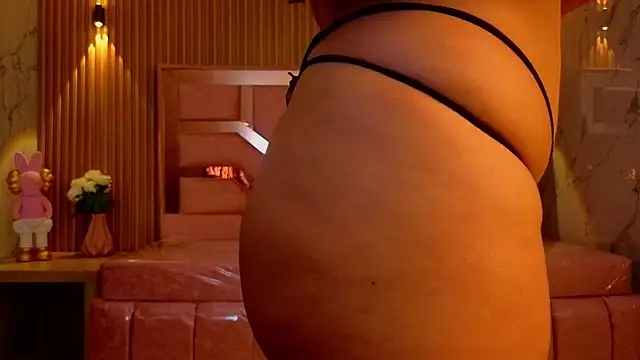 m eris s online show from October 18, 2025, 1:24 pm