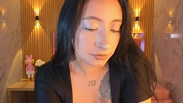 m eris s online show from November 11, 2025, 1:39 pm