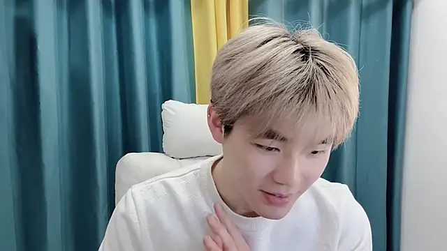 xiaoyang5200 online show from February 25, 2026, 1:44 pm