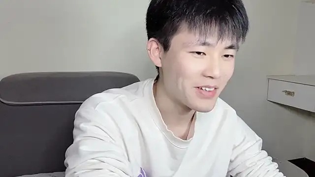 xiaoyang5200 online show from November 1, 2025, 4:12 pm