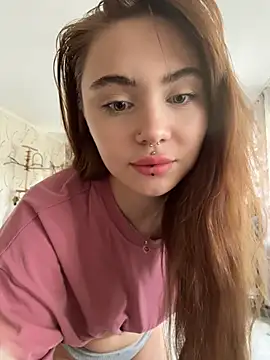 LunaMillie online show from August 2, 2026, 2:04 pm