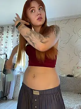 LunaMillie online show from May 21, 2026, 10:34 am