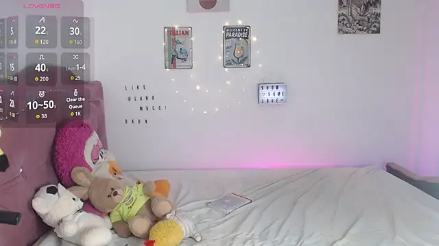 Laramucci online show from November 10, 2025, 7:41 pm